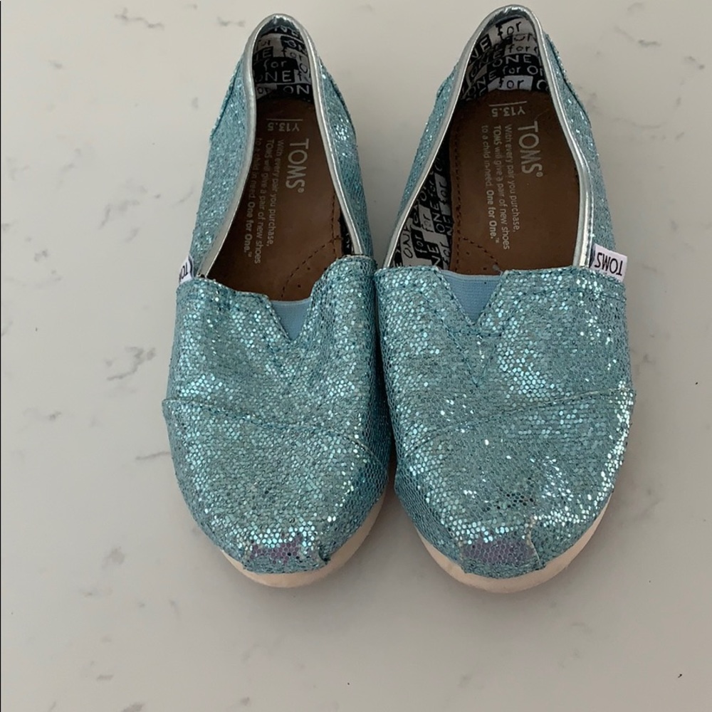 Toms shoes